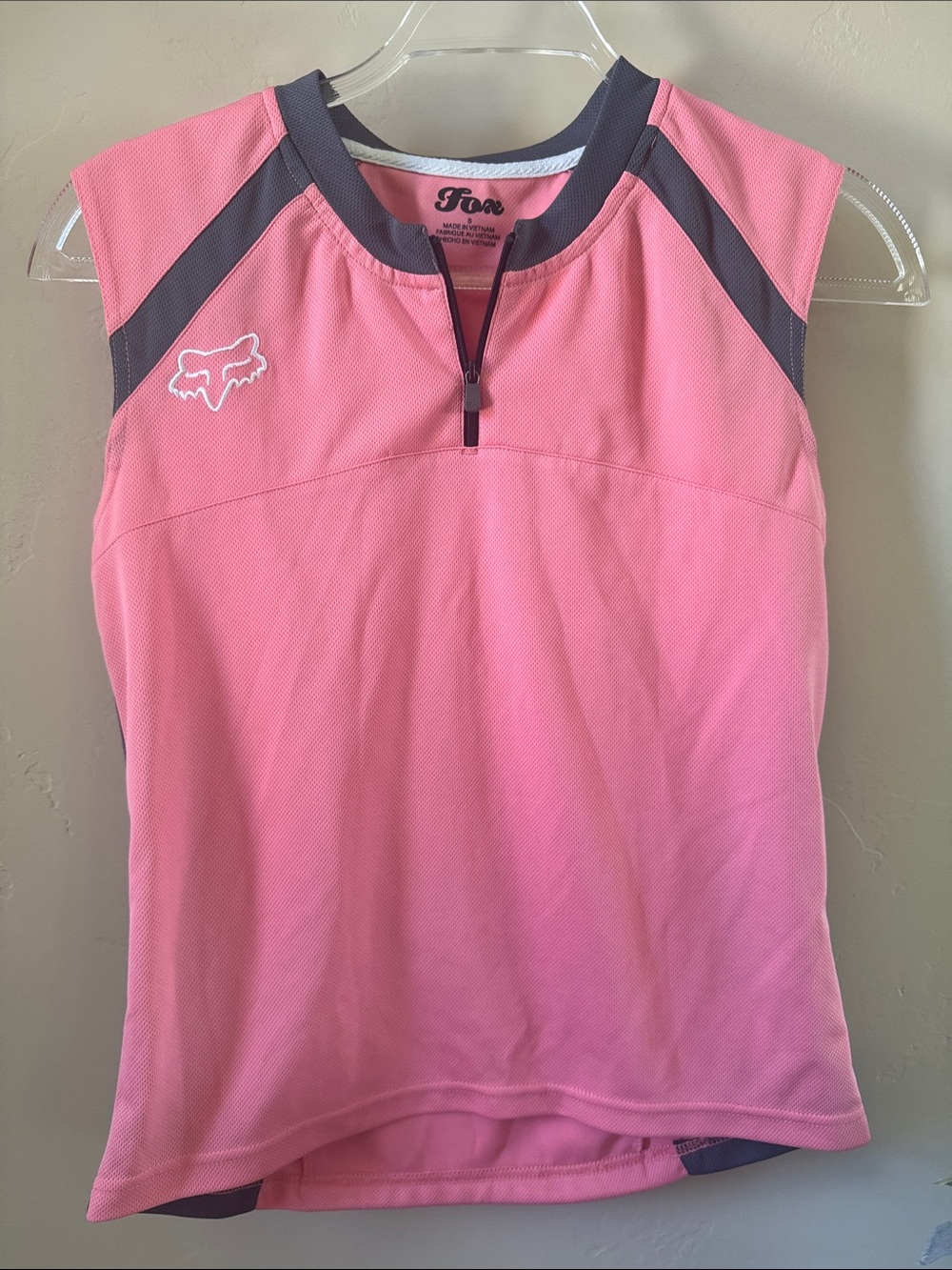 Fox Pink Sleeveless Cycling Jersey with Gray Accents